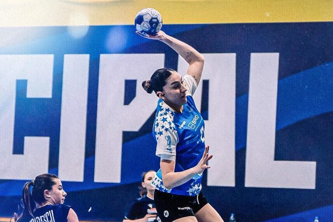 CSM Bucuresti detinutorea trofeului invinge CSM Iasi si se califica in sferturile de finala ale Cupei Romaniei la handbal feminin