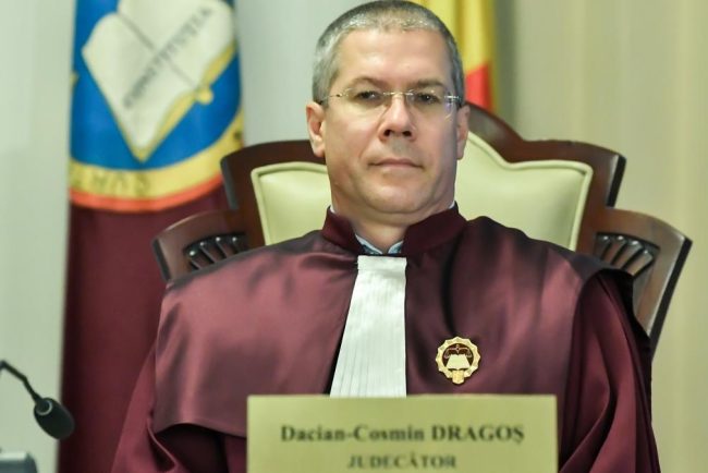 Curtea de Apel decide daca Dacian Dragos va fi suspendat din CCR Sedinta de la CAB cu o zi inainte