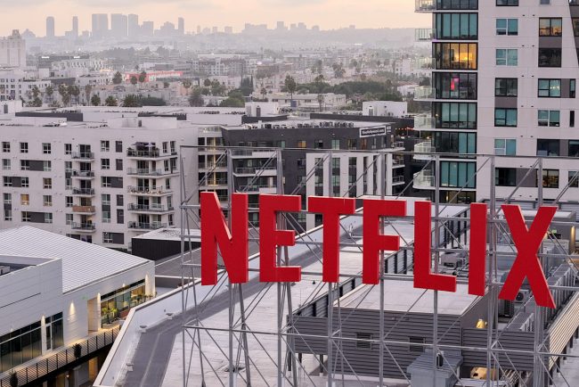 Directorul Netflix ramane neafectat de solicitarile lui Trump pe masura ce acordul cu Warner Bros se apropie