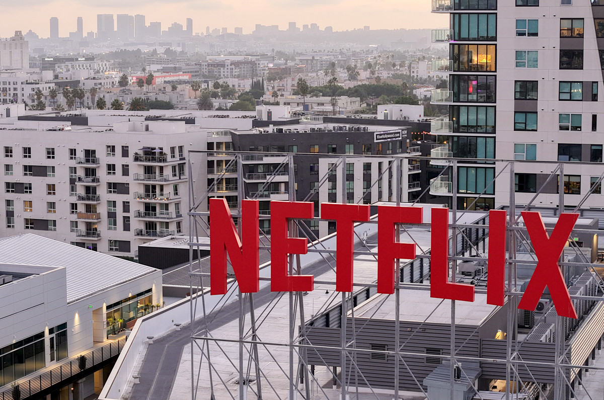 Directorul Netflix ramane neafectat de solicitarile lui Trump pe masura ce acordul cu Warner Bros se apropie