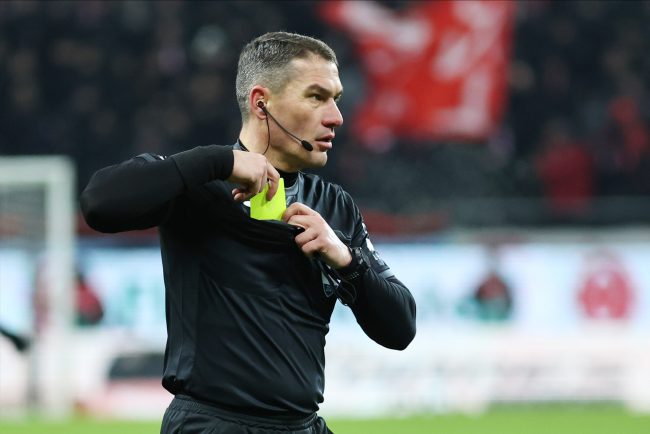 Istvan Kovacs va arbitra meciul PSG Monaco din play off ul Ligii Campionilor