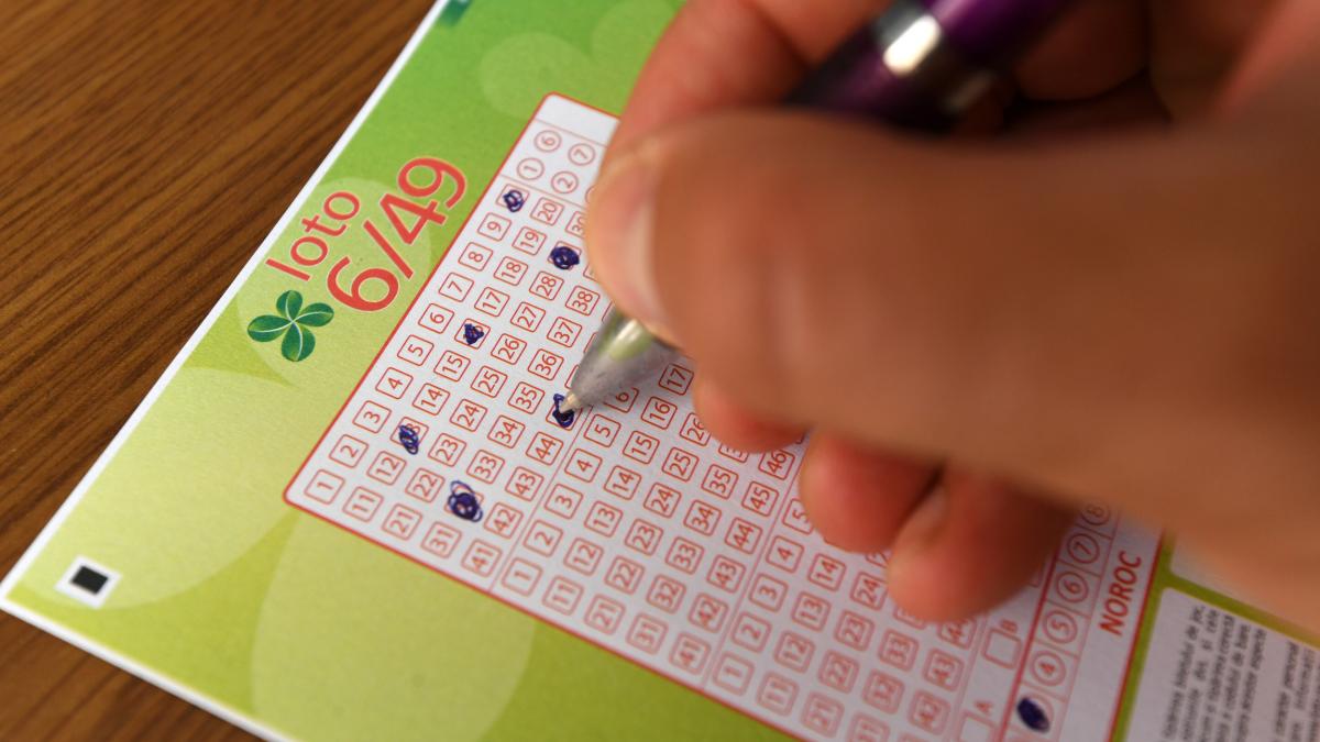 Premiul cel mare la Loto 649 in valoare de 450 milioane de euro a fost castigat