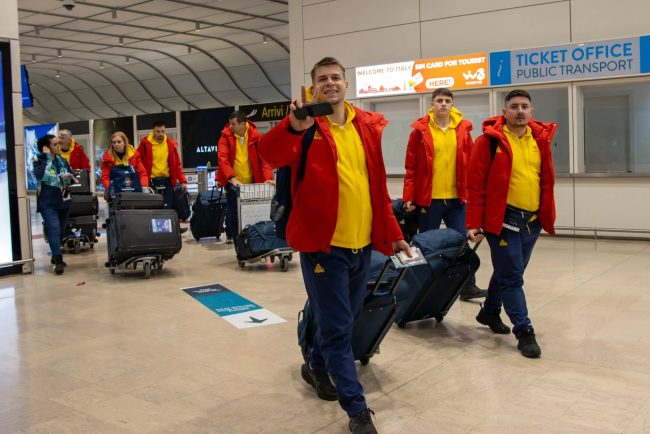 Primii sportivi romani au sosit in Satul Olimpic de la Cortina