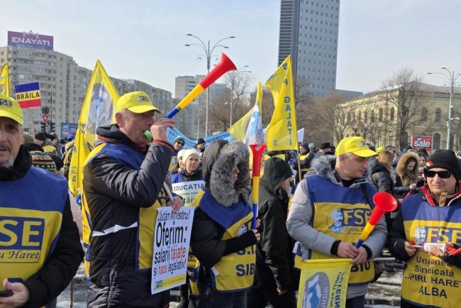 Profesorii si studentii vor protesta astazi la Cotroceni Apel la revolta dupa declaratia lui Bolojan ca nu de