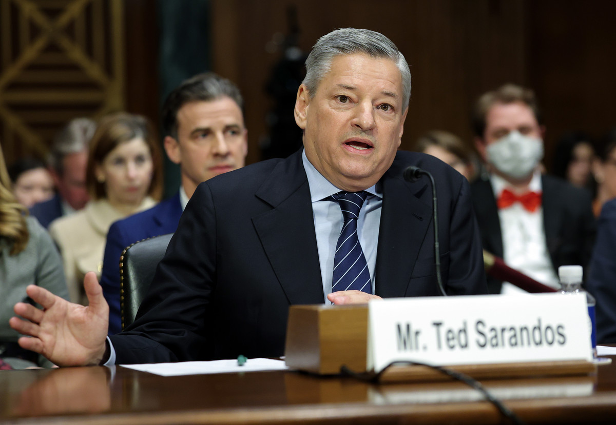 directorul executiv al netflix ted sarandos va vizita casa alba joi pentru a discuta despre propunerea warner bros