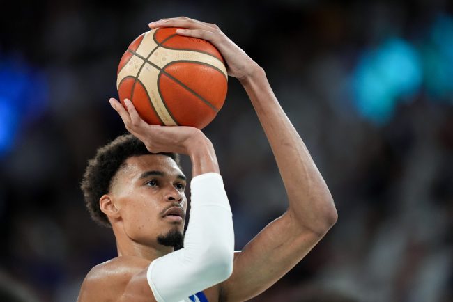 starul francez de la san antonio wembanyama a avut un recital de 40 de puncte impotriva lakers am vrut sa demonstram ceva