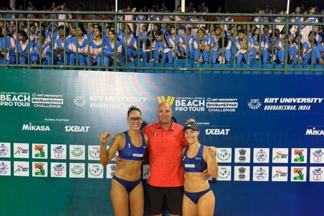 Francesca Alupei si Beata Vaida se califica in sferturile de finala la turneul de volei pe nisip de la Bhubaneswar parte a circuitului mondial