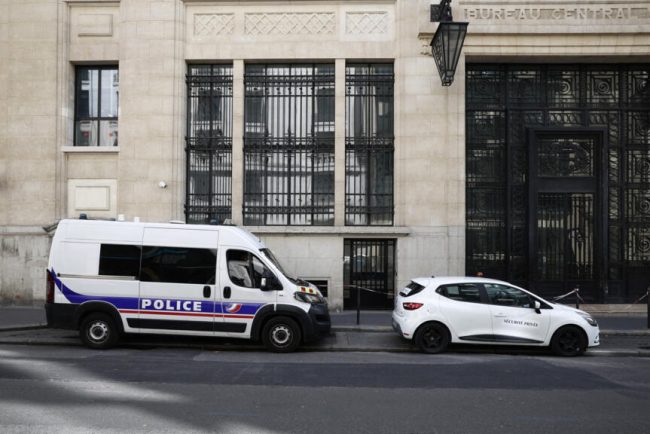 Franta Masuri sporite dupa un atentat dejucat la sediul din Paris al Bank of America