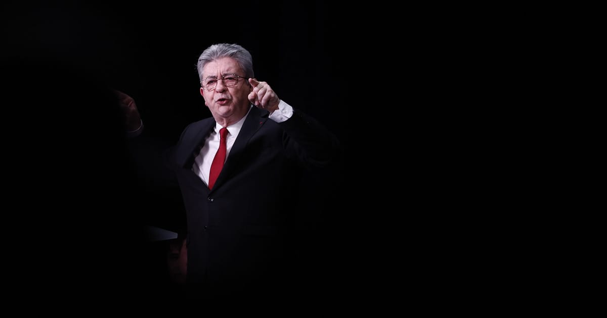 Intra disruptorul Stanga radicala Melenchon obtine avans in alegerile din Franta