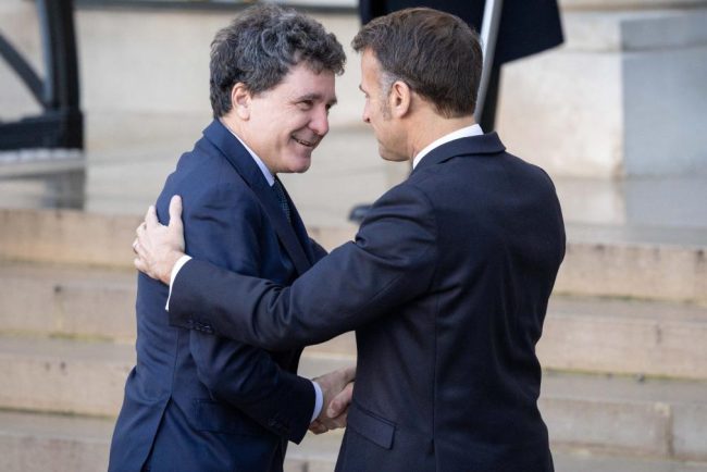 Nicuser Dan despre propunerea lui Emmanuel Macron privind protectia nucleara franceza Romania este
