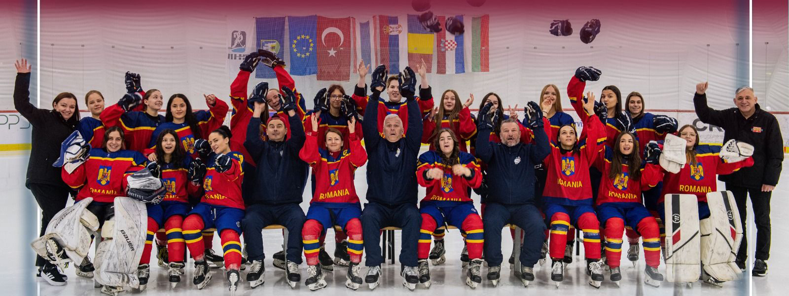 Romania infrunta Croatia la Campionatul Mondial feminin de hochei pe gheata si promoveaza in Divizia IIGrupa B