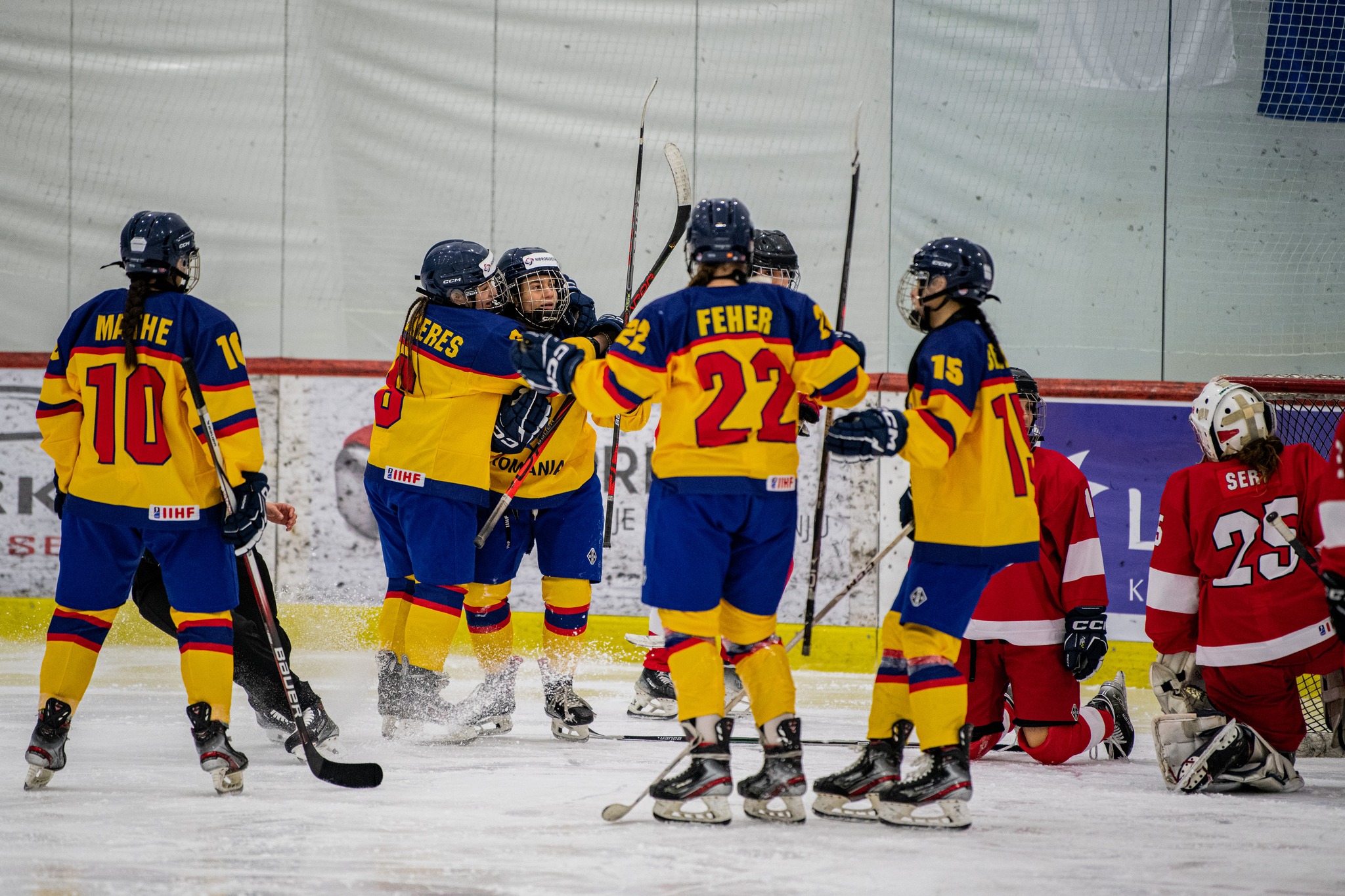 Romania invinge Serbia la penalty uri la Campionatul Mondial de hochei pe gheata femin Divizia III Grupa A
