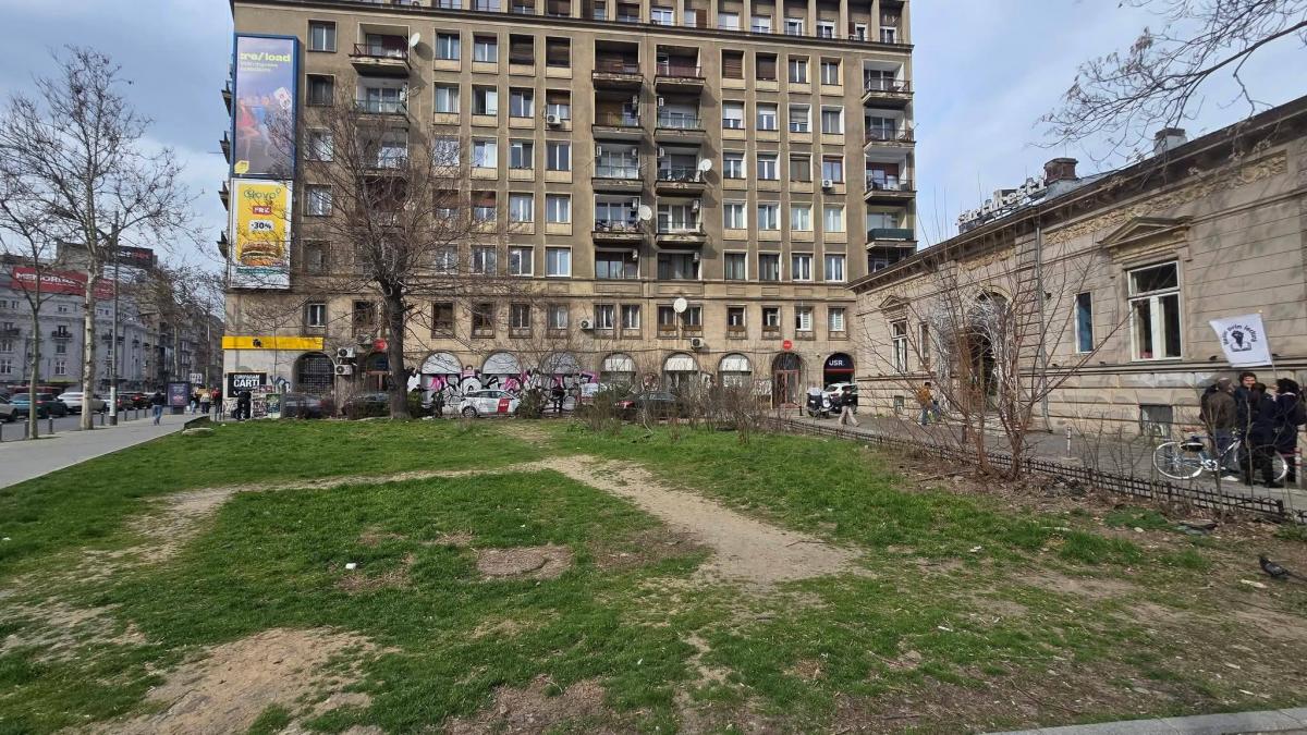 ciprian ciucu anunta exproprierea terenului din fata librariei carturesti un jmecher a intervenit