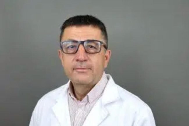 Ce implica interventia la care va fi supus Mircea Lucescu marti si cine este medicul din Franta care il va opera