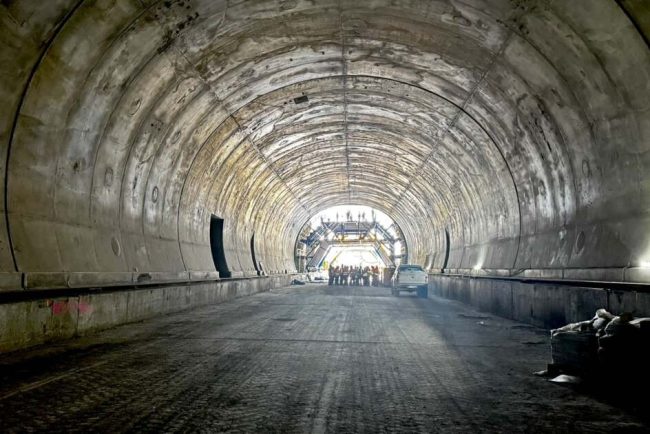 FOTO Sectorul A1 Margina Holdea aproape 60 finalizat Santierul a fost vizitat si de studentii de la Constructii de la UPT