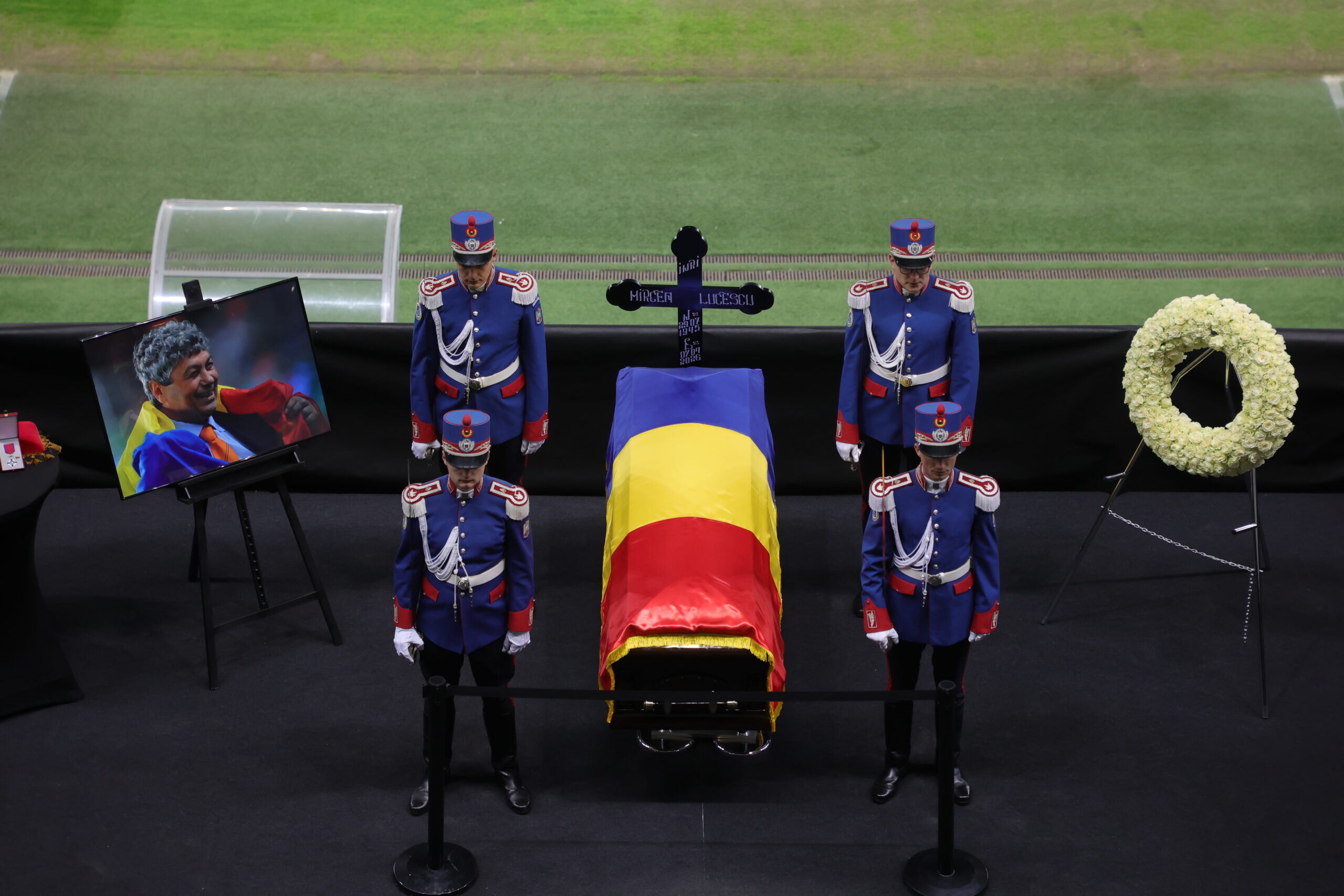 Mircea Lucescu este inmormantat astazi cu onoruri militare Ceremonie la Bellu pentru legendarii antrenor
