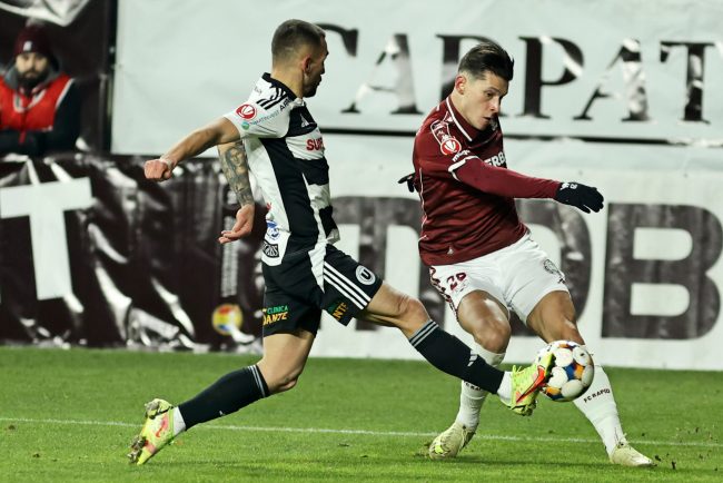 Rapid Universitatea Cluj duminica la ora 2030 Duelul celor mai buni marcatori ai sezonului