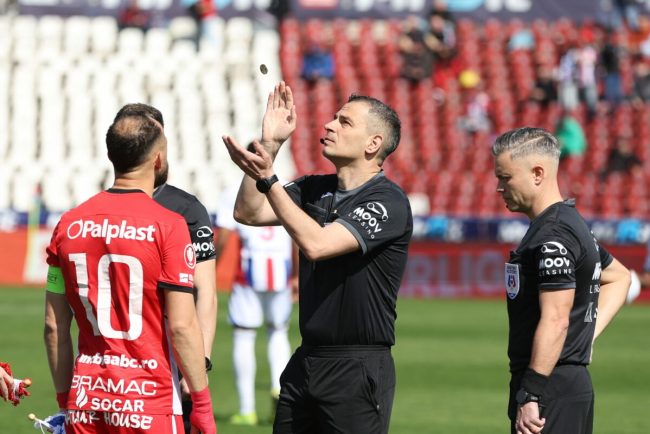 Superliga de fotbal Ce meciuri se desfasoara inainte de Paste