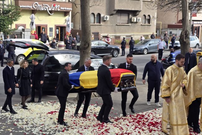 update mircea lucescu a fost inmormantat cu onoruri militare la cimitirul bellu