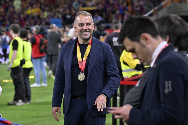 Hansi Flick si a prelungit contractul cu Barcelona pana in 2028