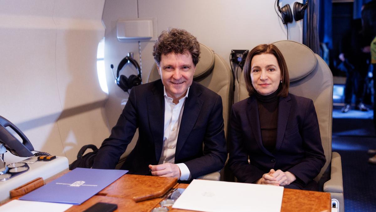 Nicisor Dan si Maia Sandu au plecat impreuna spre Armenia pentru a participa la summit ul
