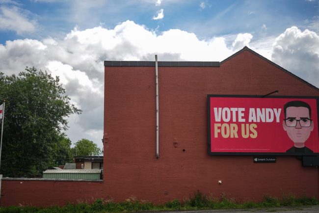 Andy Burnham se axeaza pe problemele locale pe masura ce se apropie votul din Makerfield