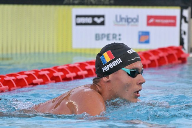 David Popovici a obtinut medalia de aur la 200 m liber la Trofeul Settecolli stabilind un nou record al competitiei