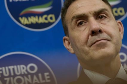 Generalul de extremă dreapta schimbă politica italiană