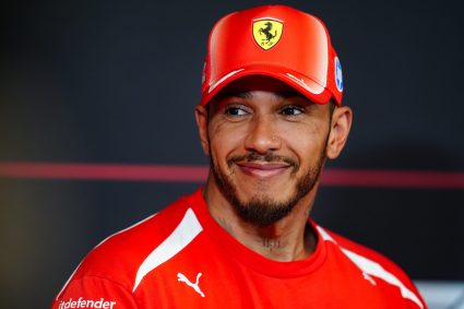 Hamilton a realizat imposibilul: prima victorie pentru Ferrari și un nou capitol în istoria Formulei 1