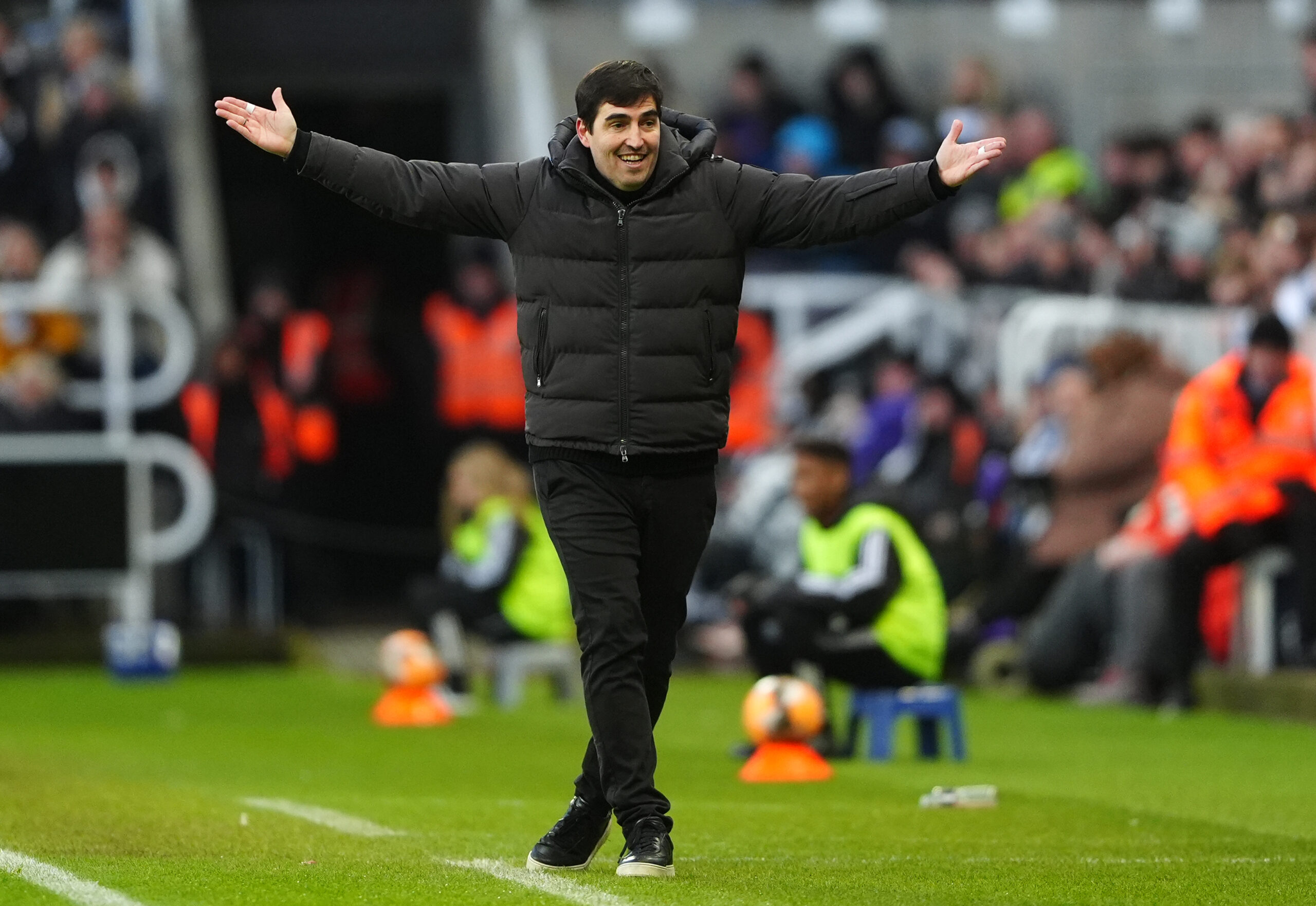 Liverpool a demarat negocierile cu Andoni Iraola Antrenorul este favorit sa l succeda pe Arne Slot