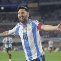 Messi face istorie la Cupa Mondiala hattrick impotriva Algeriei si egalarea recordului lui Klose