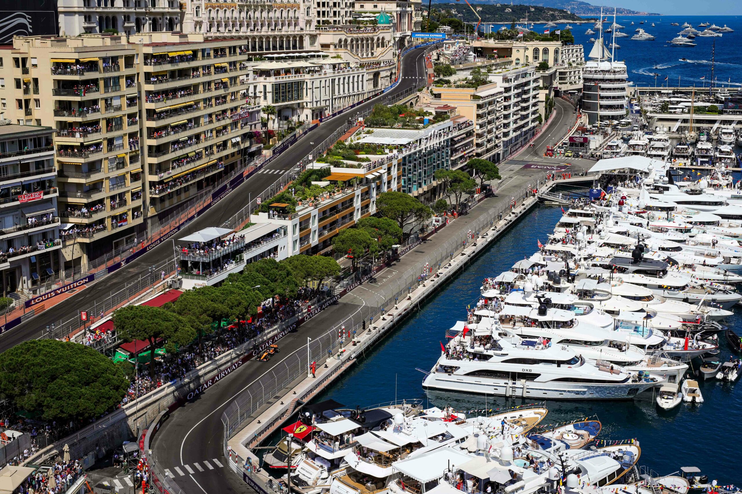 S a descoperit cat cost a sa urmaresti Formula 1 la Monaco de pe iaht