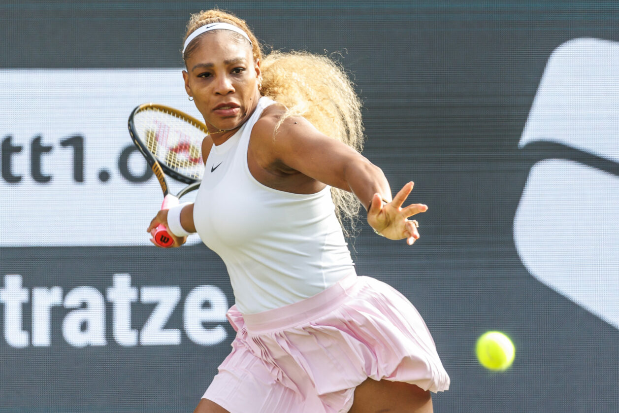 Serena Williams revine in proba de simplu la Wimbledon dupa aproape patru ani