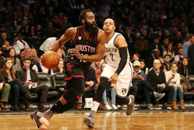Starul NBA James Harden arestat in Houston pentru detinea ilegala a unei arme in vehicul