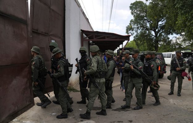 Statele Unite l au eliminat pe liderul Trenului de Aragua din Venezuela intr un atac militar declare Trump