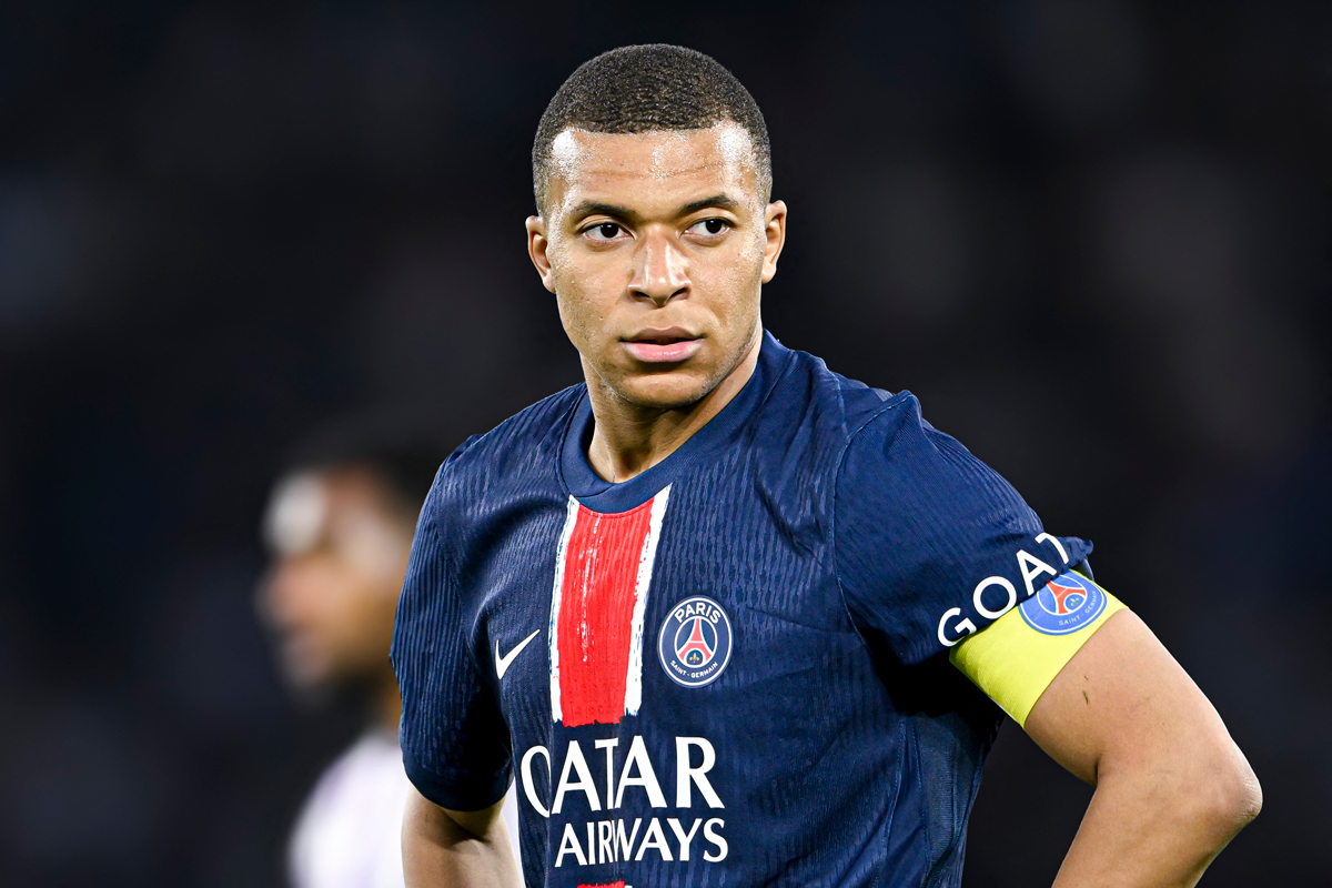 Stiri false despre Mbappe si Macron se raspandesc online Un site fals a creat acuzatii inexistente impotriva presedintelui Frantei
