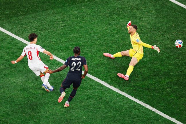 Turcia invinge SUA cu un gol in ultimele secunde dar americanii se califica de pe primul loc