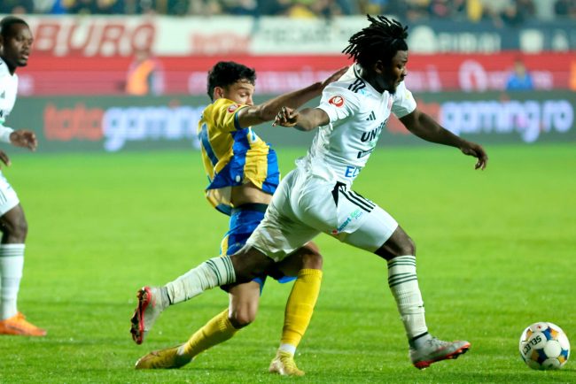 Universitatea Cluj anunta transferul lui Friday Adams fost jucator la FC Botosani
