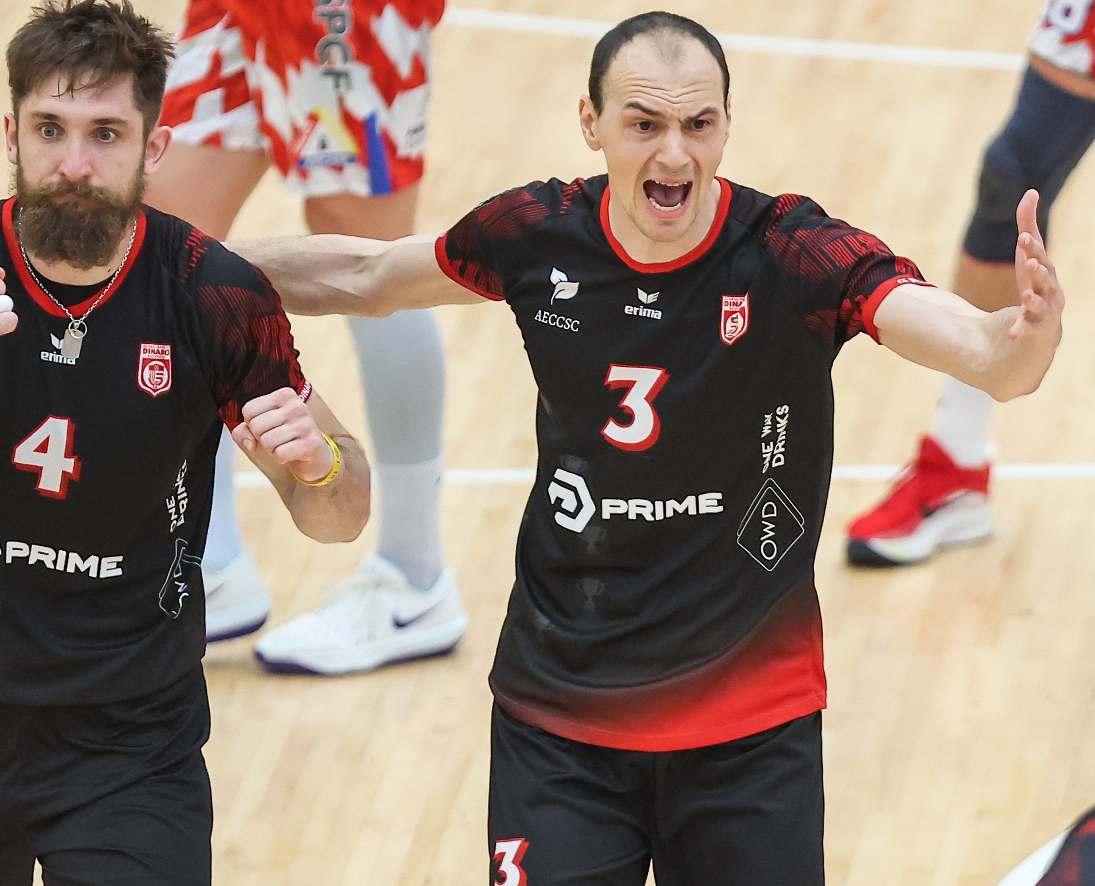 Voleibalistul Nicolae Ghionea al cincilea sezon consecutiv la campioana Dinamo Bucuresti