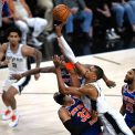 sub privirile lui trump new york knicks pierde meciul 3 al finalei nba in fata celor de la san antonio spurs glamu seriei de victorii se opreste la 13