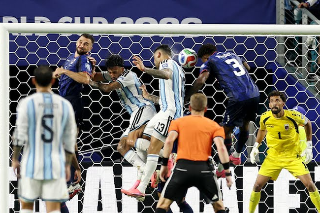 Argentina calificare dramatica in optimile Cupei Mondiale dupa 3 2 cu Capul Verde Messi si un autogol au fost decisive in meci