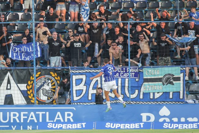 Bursa Transferurilor Farul anunta al cincilea transfer al verii iar Corvinul Hunedoara isi continua seria transferurilor