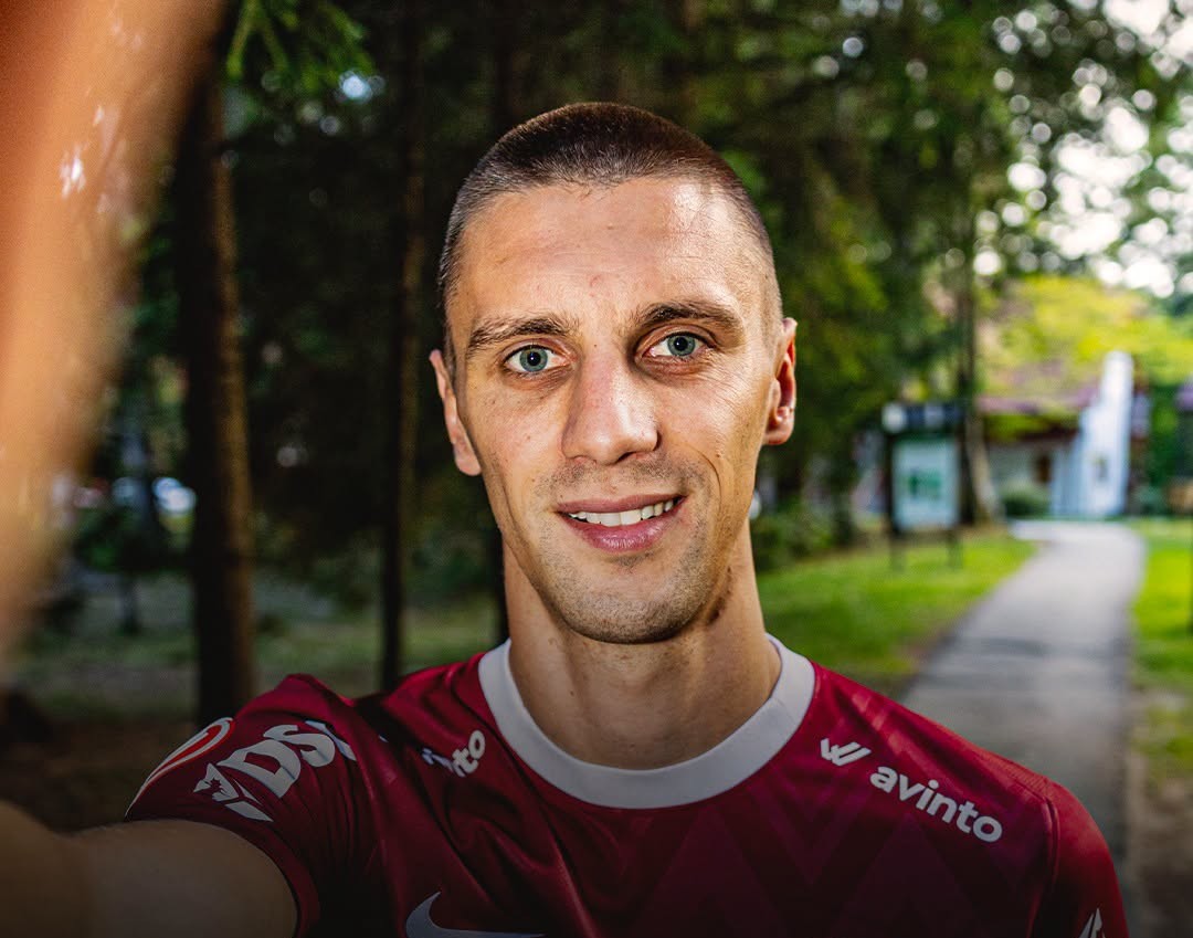CFR Cluj a transferat un mijlocas defensiv bosniac Igor Savic a semnat cu fostul vicecampion