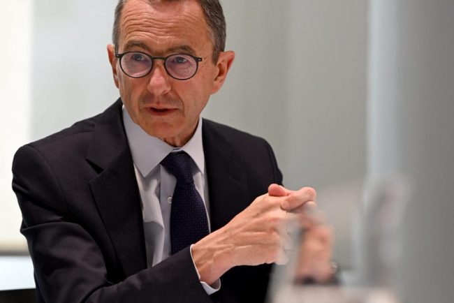 Candidatul la presedintia Frantei Retailleau sugereaza ca data alegerilor avanteajeaza stanga
