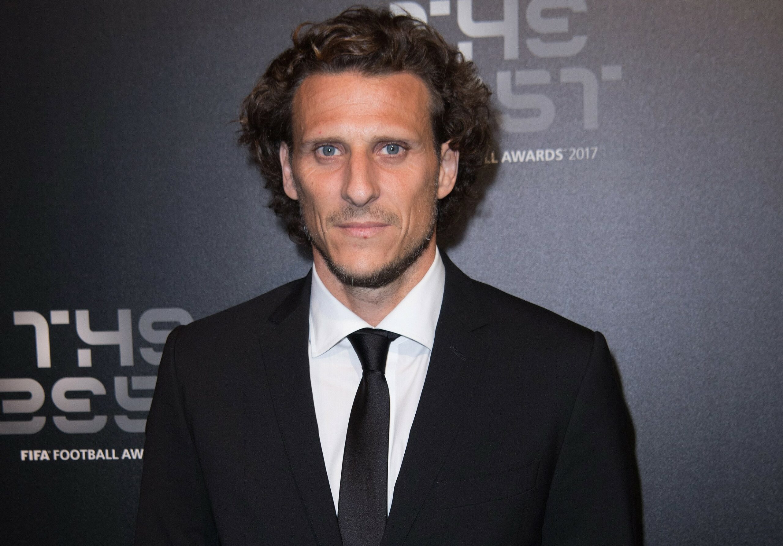 Diego Forlan numit antrenor al nationalelor U20 a Uruguayului si interimar la echipa nationala de seniori