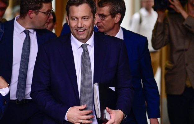 Germania isi va majora cheltuielile pentru aprare in noul plan bugetar cu ocazia summitului NATO