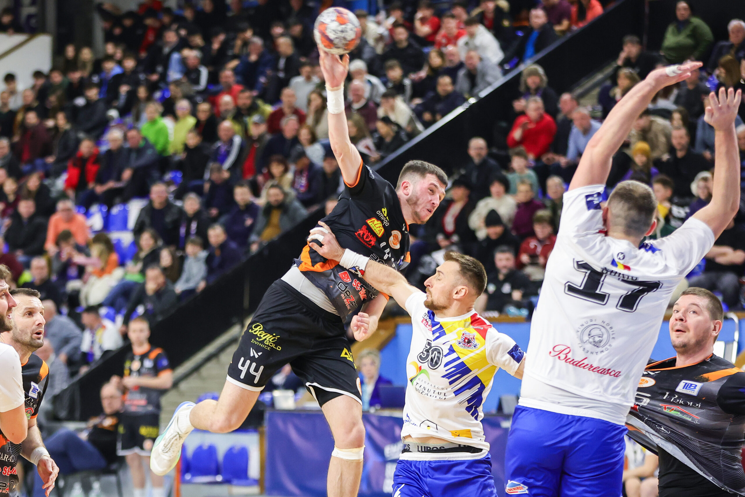 HC Buzau si CSM Bucuresti si au aflat adversarele din grupele Ligii Europene EHF la handbal masculin