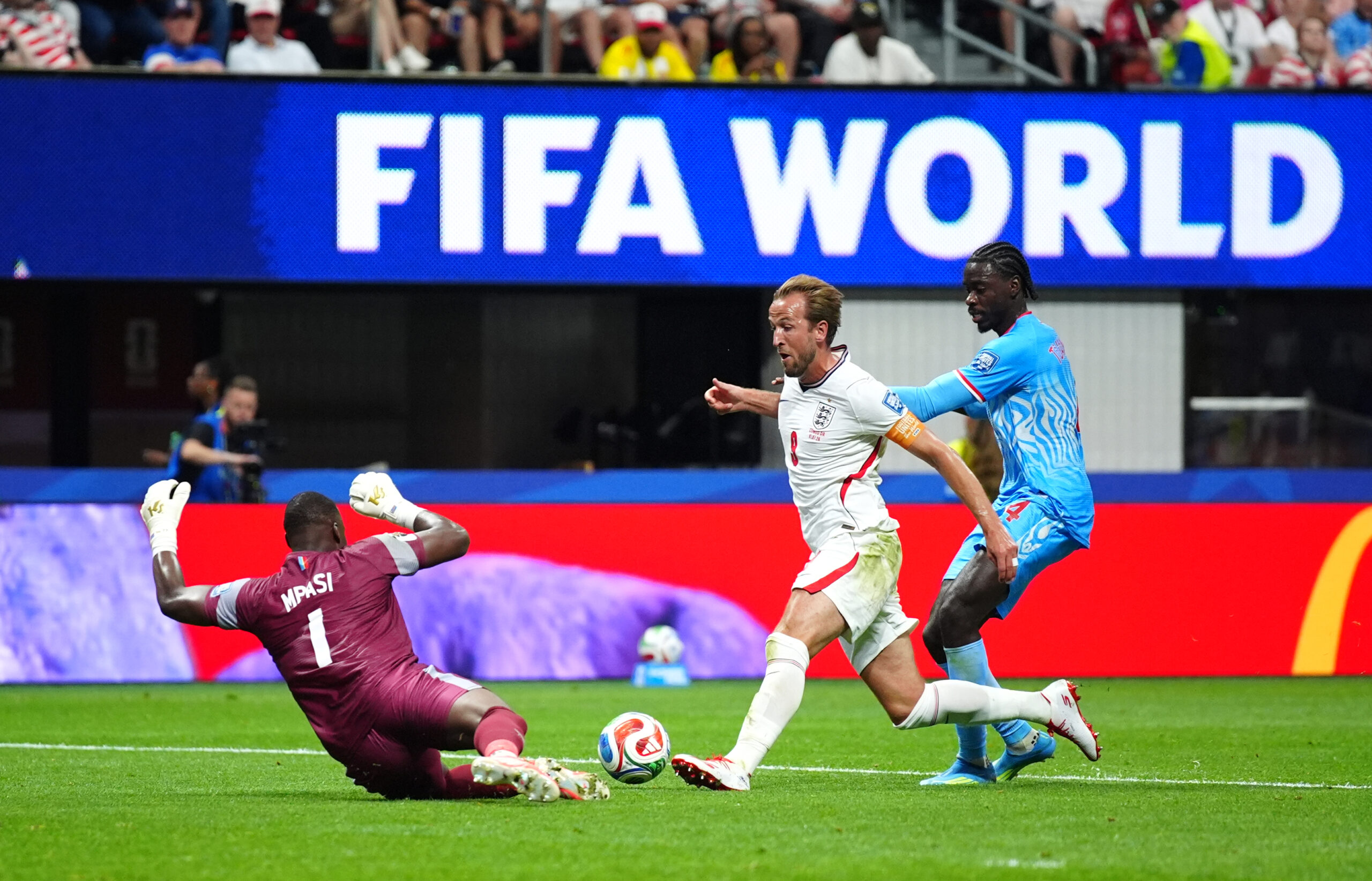 Harry Kane duce Anglia in optimile Cupei Mondiale 2026 Englezii rastoarna soarta meciului dupa ce au fost condusi cu 0 1 de Congo