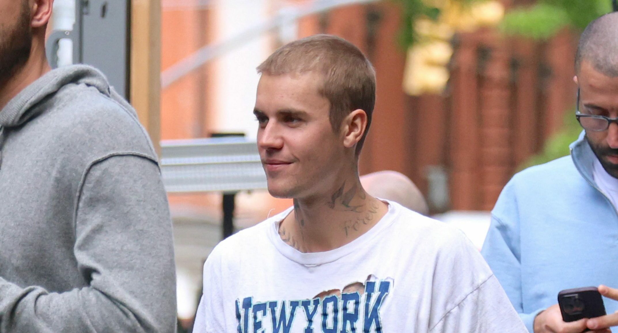 Justin Bieber se uneste cu Madonna si Shakira in spectacolul din pauza finalei Cupei Mondiale FIFA