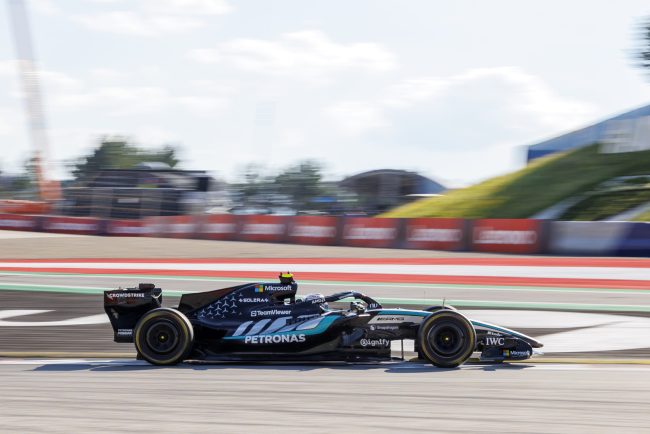 Kimi Antonelli castiga sprintul de la Silverstone dupa un duel spectaculos cu Hamilton Prima victorie in cariera a italianului in cadrul sprintului